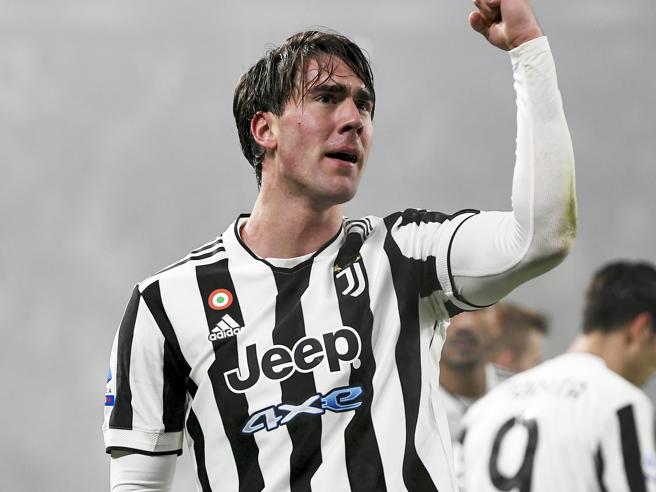 Mysteriet mellom at Dušan Vlahović går fra nr. 7 Juventus-trøye til nr. 9